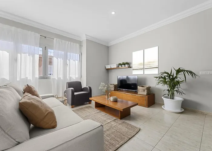 Piso Don Eduardo شقة أرّاثيفي